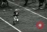 Standbild Fußballspiel New York United States USA, 1956, aus Sekunde 47 historischem Filmmaterial Videoclip 65675069885