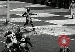 Standbild Fußballspiel New York United States USA, 1956, aus Sekunde 49 historischem Filmmaterial Videoclip 65675069885
