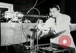 Standbild nukleare Projekt enthüllt Frankreich, 1954, aus Sekunde 59 historischem Filmmaterial Videoclip 65675069886