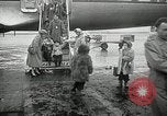 Standbild Eisernen Vorhangs Flüchtlinge New York United States USA, 1954, aus Sekunde 10 historischem Filmmaterial Videoclip 65675069887