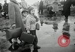 Standbild Eisernen Vorhangs Flüchtlinge New York United States USA, 1954, aus Sekunde 17 historischem Filmmaterial Videoclip 65675069887