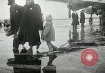 Standbild Eisernen Vorhangs Flüchtlinge New York United States USA, 1954, aus Sekunde 22 historischem Filmmaterial Videoclip 65675069887