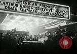 Standbild Genevieve Premiere New York United States USA, 1954, aus Sekunde 12 historischem Filmmaterial Videoclip 65675069889