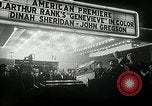 Standbild Genevieve Premiere New York United States USA, 1954, aus Sekunde 13 historischem Filmmaterial Videoclip 65675069889