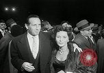 Standbild Genevieve Premiere New York United States USA, 1954, aus Sekunde 28 historischem Filmmaterial Videoclip 65675069889