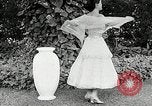 Immagine di Modelli Americani Hawaii USA, 1954, secondo 30 filmato di repertorio 65675069891