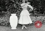 Immagine di Modelli Americani Hawaii USA, 1954, secondo 33 filmato di repertorio 65675069891