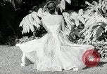 Immagine di Modelli Americani Hawaii USA, 1954, secondo 42 filmato di repertorio 65675069891