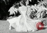 Immagine di Modelli Americani Hawaii USA, 1954, secondo 44 filmato di repertorio 65675069891