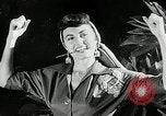 Immagine di Modelli Americani Hawaii USA, 1954, secondo 53 filmato di repertorio 65675069891