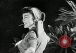Immagine di Modelli Americani Hawaii USA, 1954, secondo 55 filmato di repertorio 65675069891