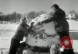 Image de sculpture sur neige Lake Placid New York USA, 1954, de la seconde 10 séquences d'archives historiques vidéo 65675069892