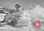 Image de sculpture sur neige Lake Placid New York USA, 1954, de la seconde 24 séquences d'archives historiques vidéo 65675069892