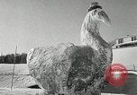 Image de sculpture sur neige Lake Placid New York USA, 1954, de la seconde 40 séquences d'archives historiques vidéo 65675069892
