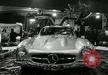 Immagine di Mercedes 300SL e l'International Motor Sport Show New York United States USA, 1954, secondo 10 filmato di repertorio 65675069893