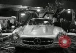 Immagine di Mercedes 300SL e l'International Motor Sport Show New York United States USA, 1954, secondo 11 filmato di repertorio 65675069893