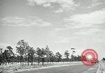 Standbild Hälfte Spuren United States USA, 1943, aus Sekunde 37 historischem Filmmaterial Videoclip 65675069896