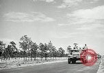Standbild Hälfte Spuren United States USA, 1943, aus Sekunde 45 historischem Filmmaterial Videoclip 65675069896