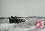 Standbild Hälfte Spuren United States USA, 1943, aus Sekunde 58 historischem Filmmaterial Videoclip 65675069896
