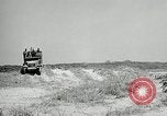 Standbild Hälfte Spuren United States USA, 1943, aus Sekunde 62 historischem Filmmaterial Videoclip 65675069896