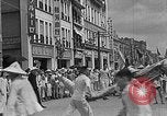 Image Défilé du festival Taïwan, 1940, de la seconde 17 séquences d'archives historiques vidéo 65675069923