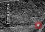 Standbild Dampflokomotive ein Zug nach hinten schieben Taiwan, 1940, aus Sekunde 45 historischem Filmmaterial Videoclip 65675069924