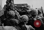 Standbild Schlacht von Kwajalein Kwajalein Insel Inseln Marshall, 1944, aus Sekunde 61 historischem Filmmaterial Videoclip 65675069934