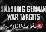 Standbild alliierte Bombenangriffe Deutschland, 1943, aus Sekunde 3 historischem Filmmaterial Videoclip 65675069937