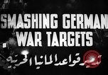 Standbild alliierte Bombenangriffe Deutschland, 1943, aus Sekunde 6 historischem Filmmaterial Videoclip 65675069937
