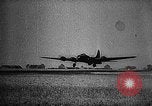 Standbild alliierte Bombenangriffe Deutschland, 1943, aus Sekunde 19 historischem Filmmaterial Videoclip 65675069937