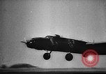 Standbild alliierte Bombenangriffe Deutschland, 1943, aus Sekunde 22 historischem Filmmaterial Videoclip 65675069937