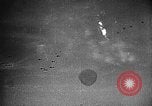 Standbild alliierte Bombenangriffe Deutschland, 1943, aus Sekunde 50 historischem Filmmaterial Videoclip 65675069937