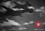 Standbild alliierte Bombenangriffe Deutschland, 1943, aus Sekunde 56 historischem Filmmaterial Videoclip 65675069937