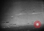 Standbild alliierte Bombenangriffe Deutschland, 1943, aus Sekunde 58 historischem Filmmaterial Videoclip 65675069937