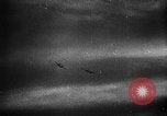 Standbild alliierte Bombenangriffe Deutschland, 1943, aus Sekunde 61 historischem Filmmaterial Videoclip 65675069937