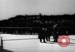 Image Ouverture du pont à partir de Medvedov Vámosszabadi Hongrie, 1942, de la seconde 11 séquences d'archives historiques vidéo 65675069947