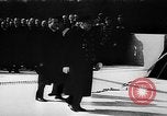 Image Ouverture du pont à partir de Medvedov Vámosszabadi Hongrie, 1942, de la seconde 15 séquences d'archives historiques vidéo 65675069947