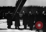 Image Ouverture du pont à partir de Medvedov Vámosszabadi Hongrie, 1942, de la seconde 17 séquences d'archives historiques vidéo 65675069947