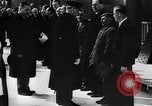 Image Ouverture du pont à partir de Medvedov Vámosszabadi Hongrie, 1942, de la seconde 24 séquences d'archives historiques vidéo 65675069947