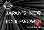 Standbild policewomen Tokio Japan, 1946, aus Sekunde 4 historischem Filmmaterial Videoclip 65675069952