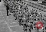 Standbild policewomen Tokio Japan, 1946, aus Sekunde 13 historischem Filmmaterial Videoclip 65675069952