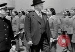 Standbild policewomen Tokio Japan, 1946, aus Sekunde 33 historischem Filmmaterial Videoclip 65675069952