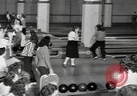 Image Congrès de Bowling Internationale des Femmes Kansas City Missouri USA, 1946, de la seconde 11 séquences d'archives historiques vidéo 65675069954