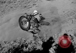Immagine di Motociclo hill climbing Wenatchee Washington USA, 1946, secondo 17 filmato di repertorio 65675069955
