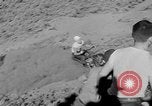 Immagine di Motociclo hill climbing Wenatchee Washington USA, 1946, secondo 28 filmato di repertorio 65675069955