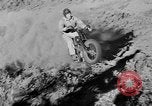 Immagine di Motociclo hill climbing Wenatchee Washington USA, 1946, secondo 49 filmato di repertorio 65675069955