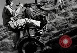 Immagine di Motociclo hill climbing Wenatchee Washington USA, 1946, secondo 52 filmato di repertorio 65675069955