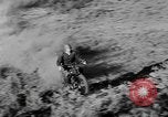 Immagine di Motociclo hill climbing Wenatchee Washington USA, 1946, secondo 54 filmato di repertorio 65675069955