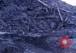 Immagine di I geologi Washington Mount Saint Helens USA, 1980, secondo 10 filmato di repertorio 65675069957