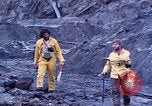 Immagine di I geologi Washington Mount Saint Helens USA, 1980, secondo 24 filmato di repertorio 65675069957